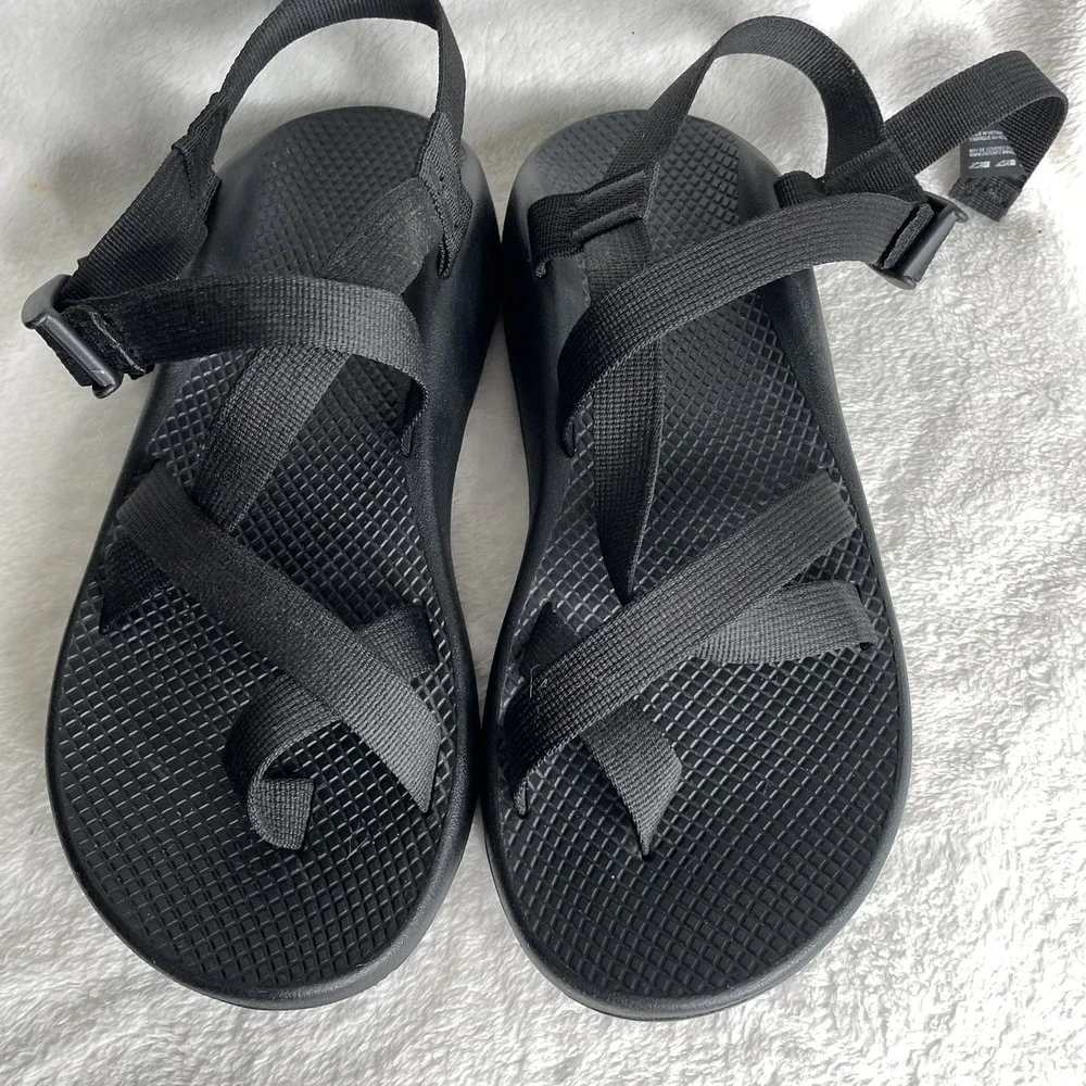 J105427 Chaco Men's Z/2 Classic Black Sandals Size 10